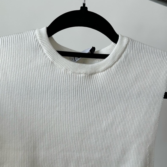 NWT!! ZARA Cropped Sleeveless Knit Top Side Ties Basic Tank Top in White Size-M - Picture 6 of 10
